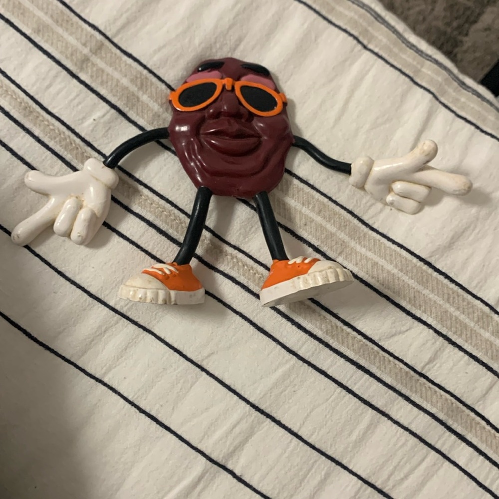 California Raisin - Picture 1 of 3